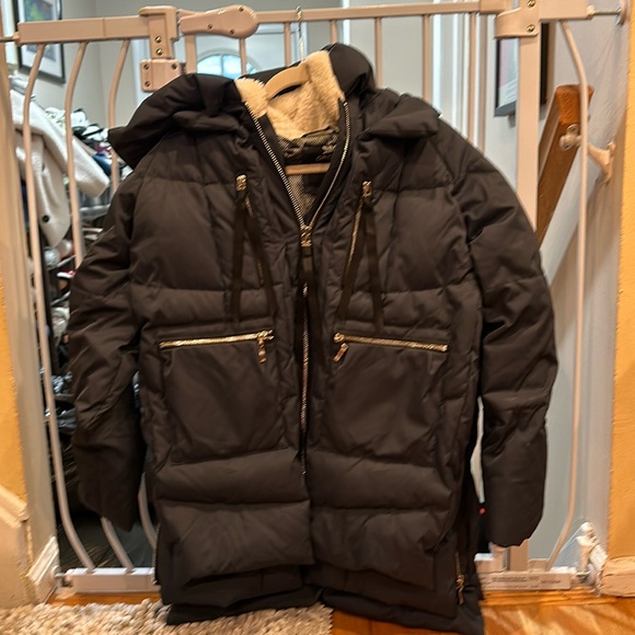 BLUE OROLAY WINTER COAT - SIZE MEDIUM - EXCELLENT CONDITION! - Picture 1 of 11